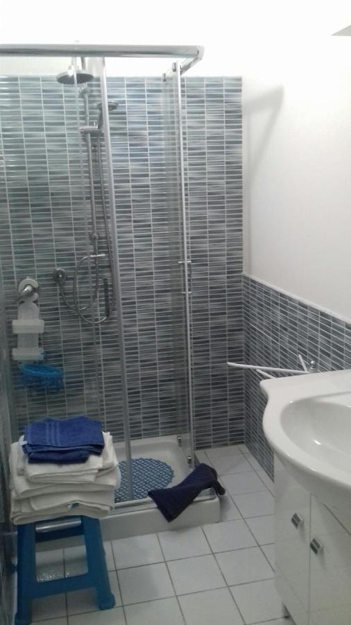 Locazioni Brevi La Rosaviola Guest Rooms Teulada Exteriör bild